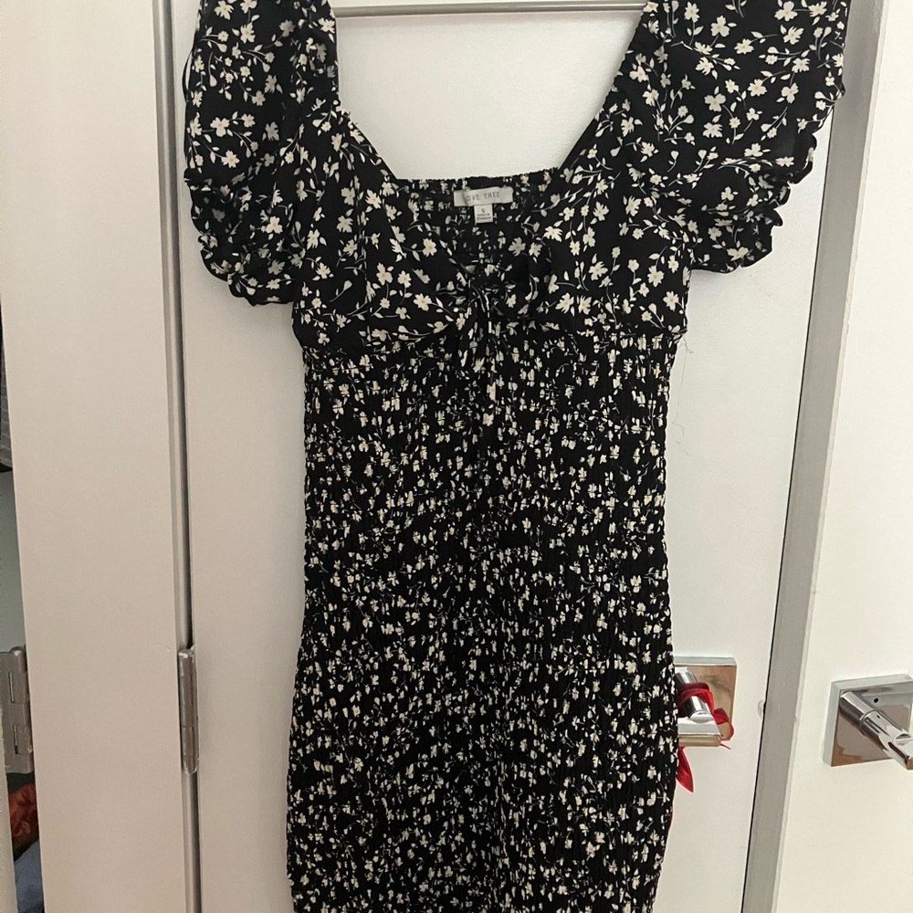 Love Tree Black and White Floral Mini Dress